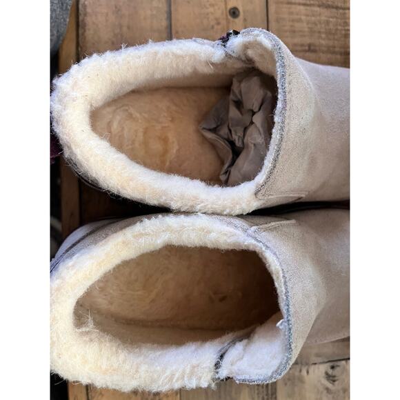 BEARPAW Amanza Suede Sneaker with Rain & Stain Repellent Women's Sz 9 - Picture 7 of 9
